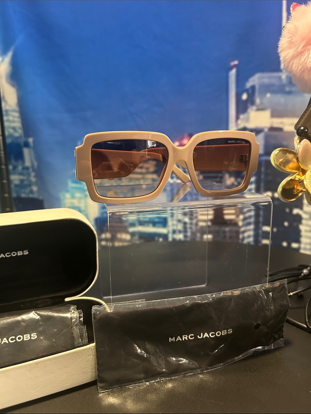 Marc Jacobs Women's Beige Square Sunglasses with Brown Lenses